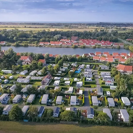 Caravaning Du Kemping 4*